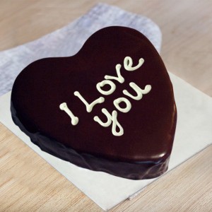 Valentine's Love Heart Cake