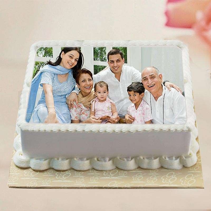 Family Vanilla Photo Cake