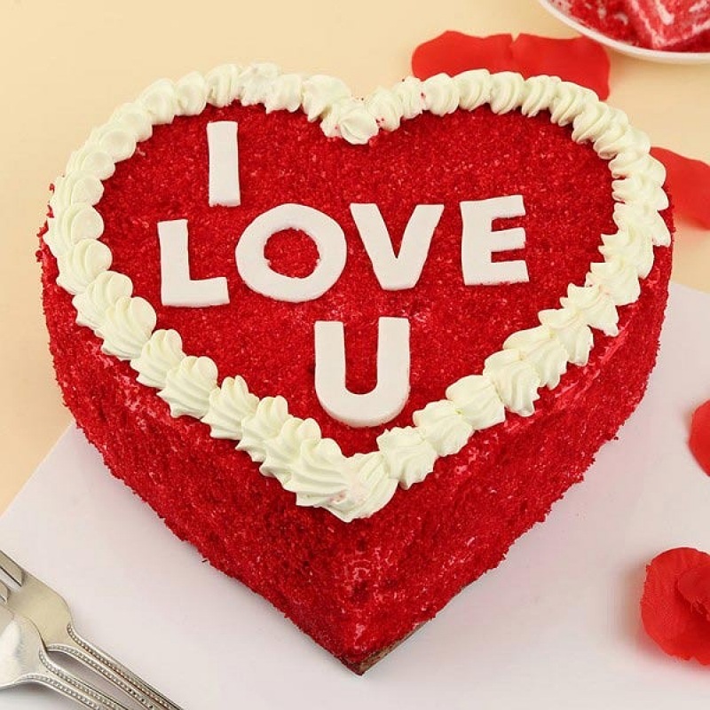 Scrumptious Red Velvet Heart Cake