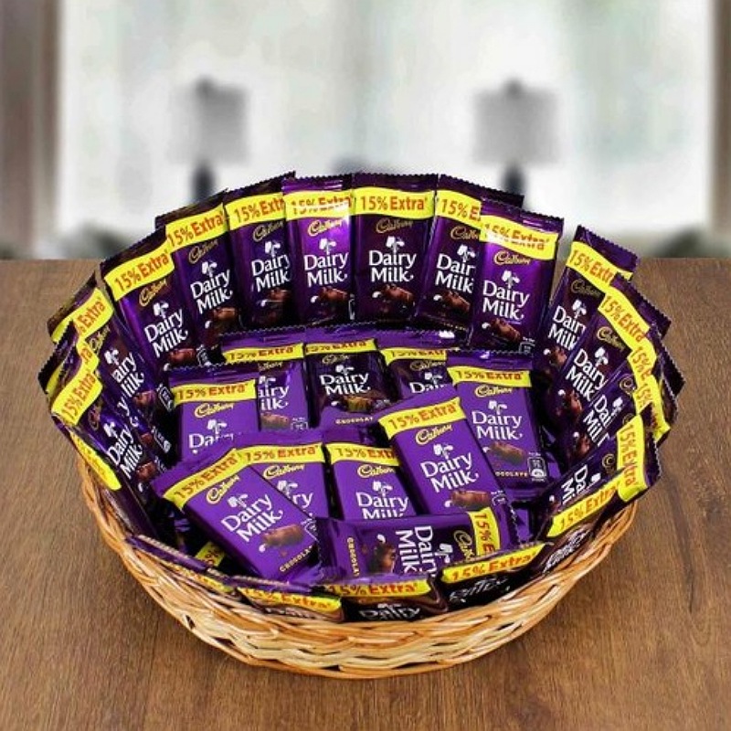Buy Cadbury Dairy Milk Madbury Assorted Gift Box, 252g Online at Best  Prices in India - JioMart.