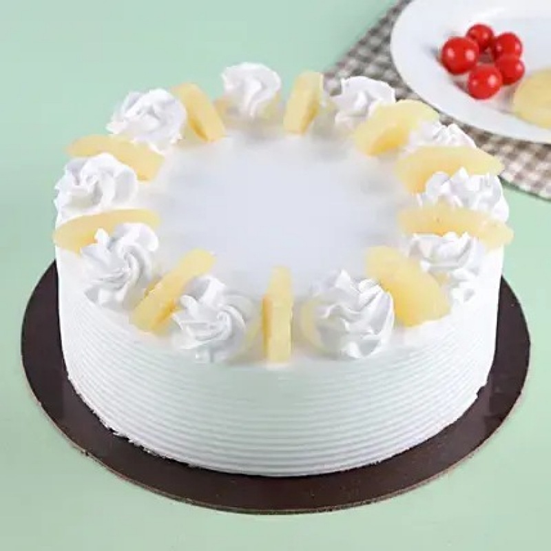Pineapple Round Cream Cake