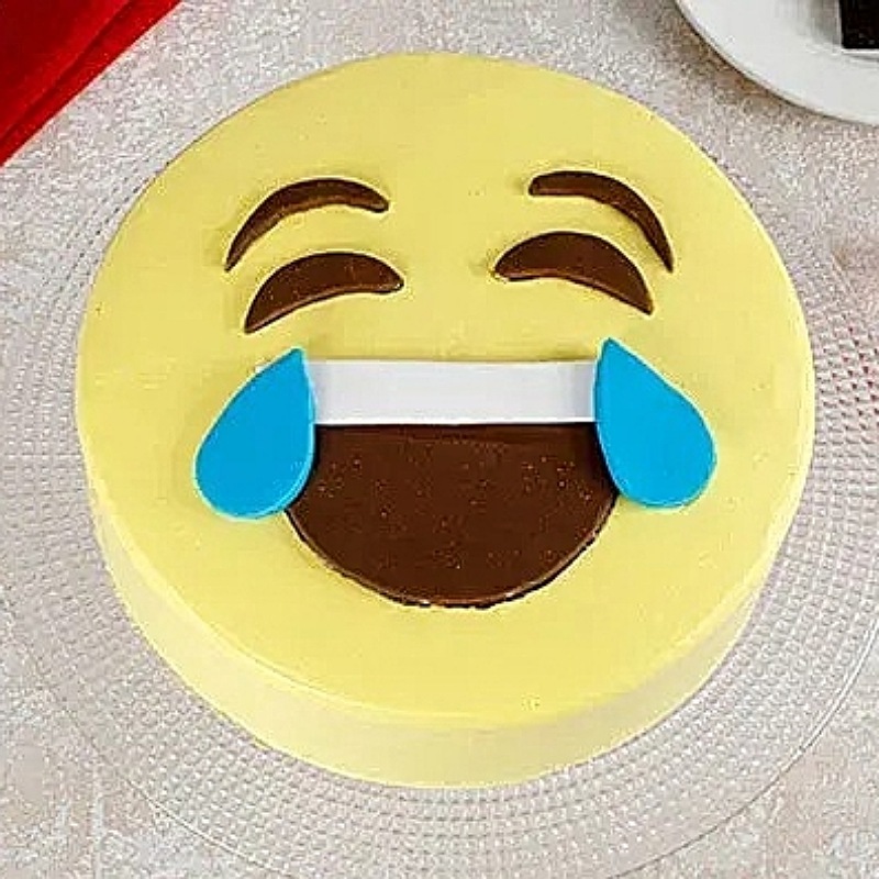 Emoji !!! - Decorated Cake by KIra - CakesDecor