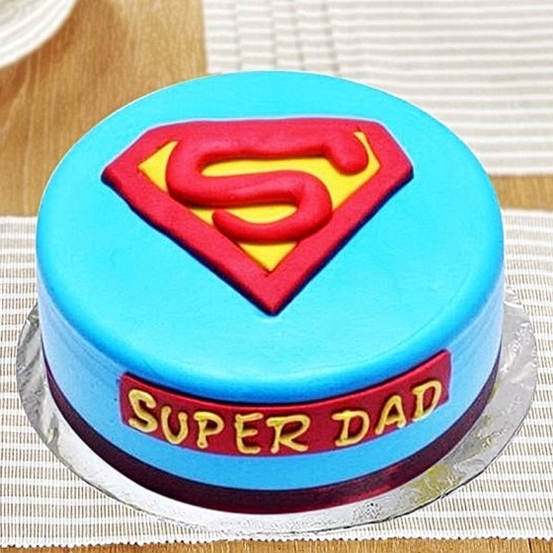 Scrumptious Super Dad Cake