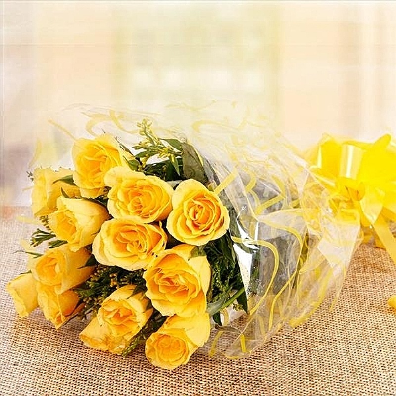 Graceful Yellow Roses