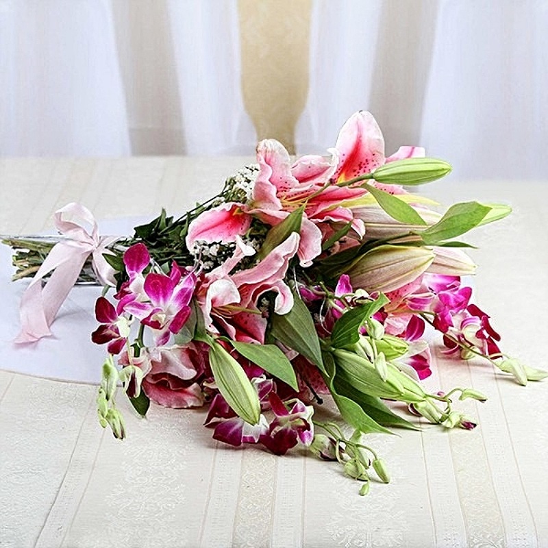 Style of Lilies and Orchids