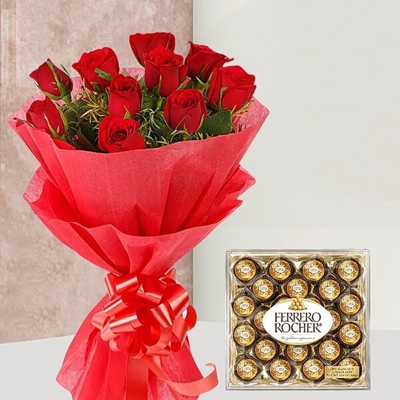 Charming Roses N Ferrero