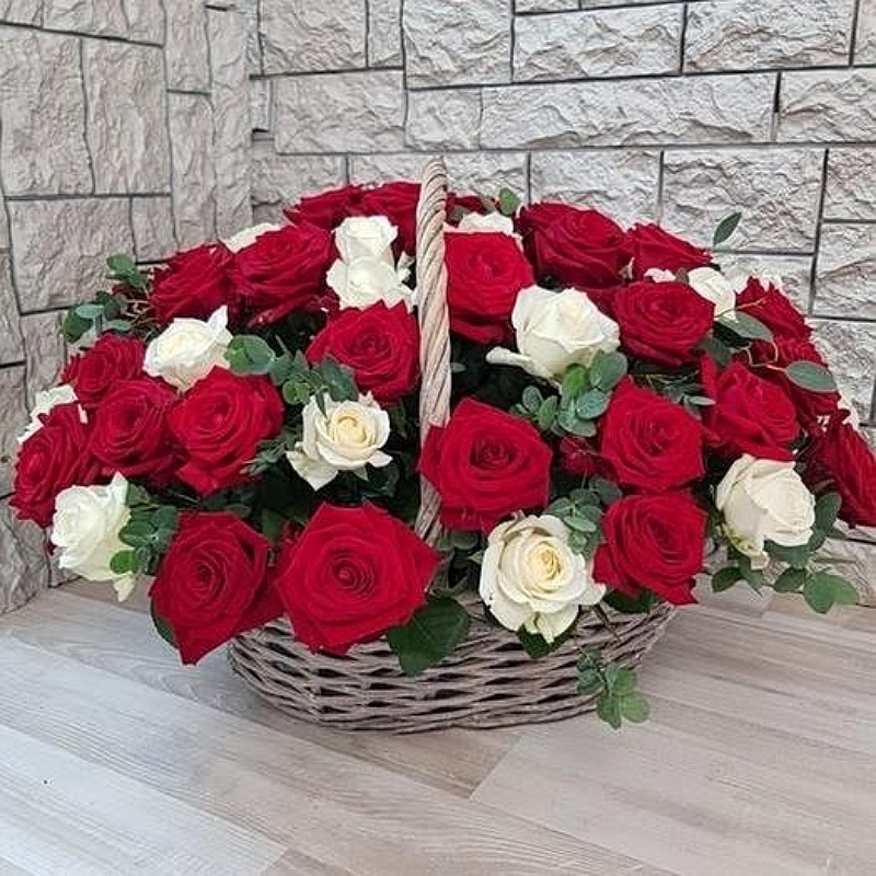 Attractive Red N White Basket