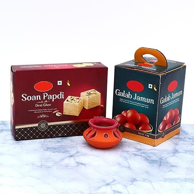 Gulab Jamun With Soan Papdi