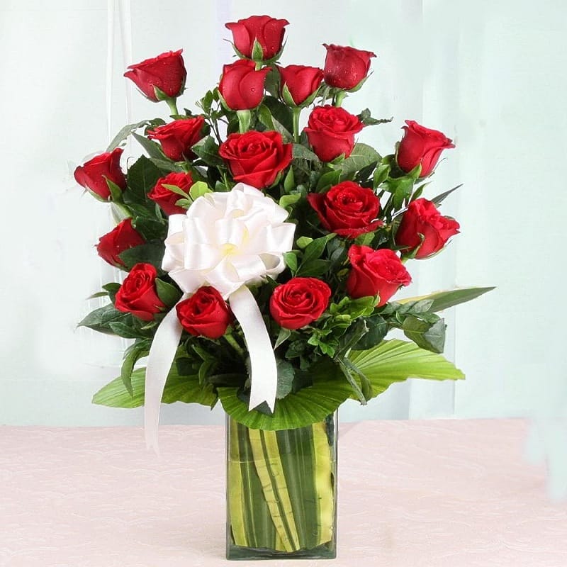 Romantic Red Vase New Year Gifts
