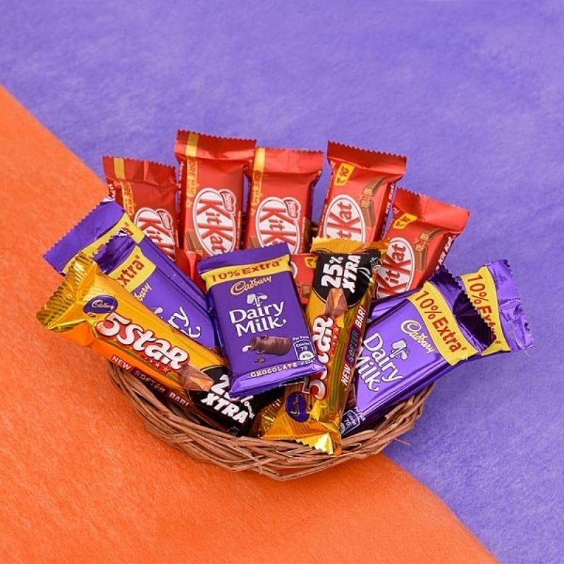 Delectable Chocolates Basket New Year Gifts
