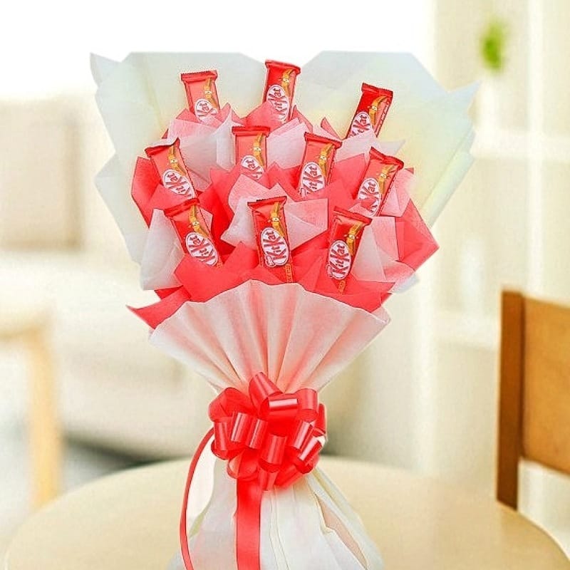 Stunning KitKat Bunch New Year Gifts