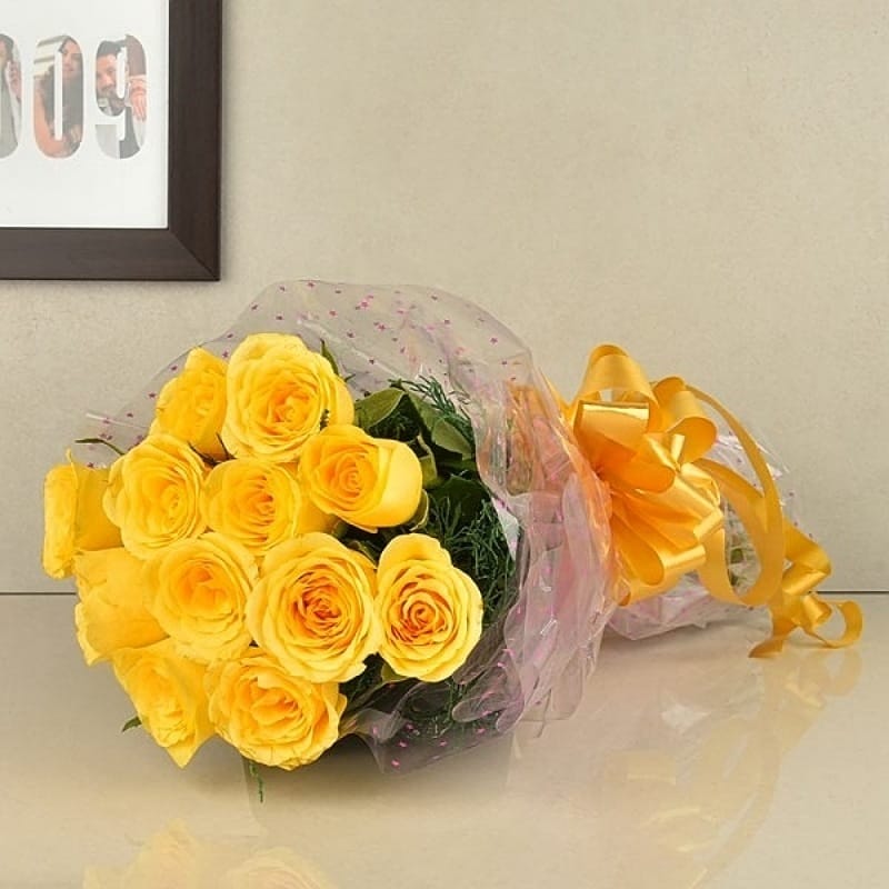 Passionate Yellow Roses Bunch