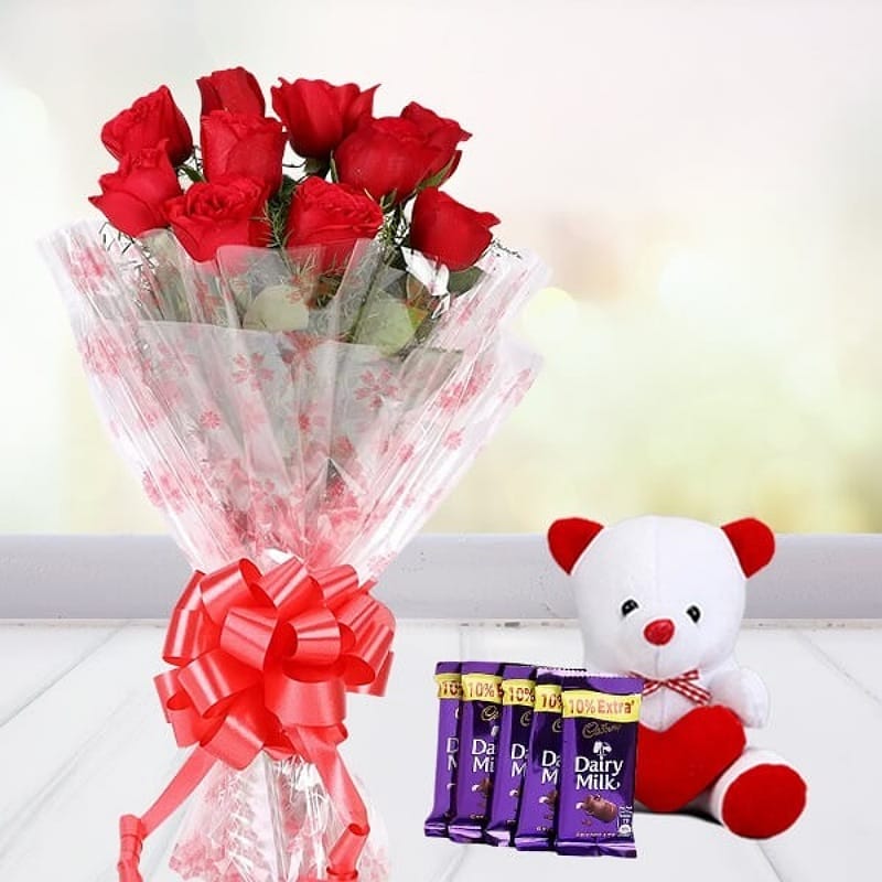 Sweet Roses With Soft Toy