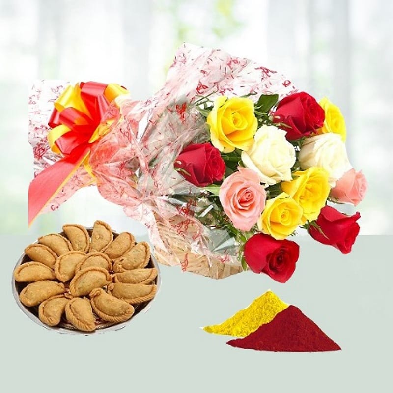 Mixed Roses With Gujiya Holi Gifts