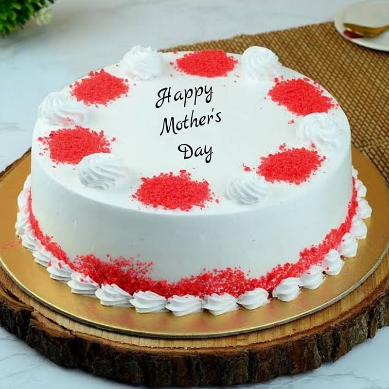 Red Velvet Cake For Mom