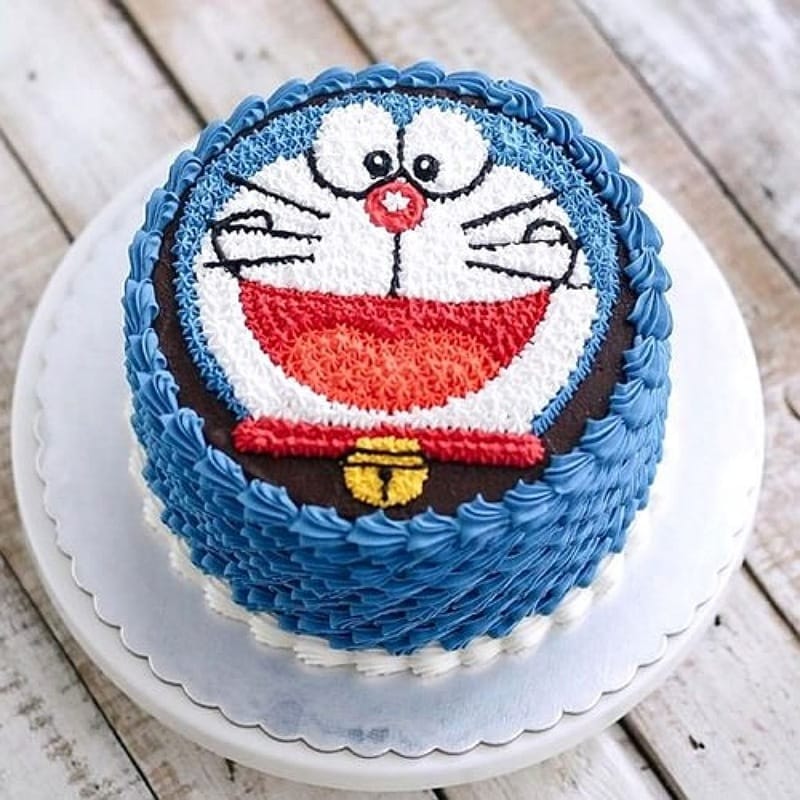Smiley Face Doraemon Cake