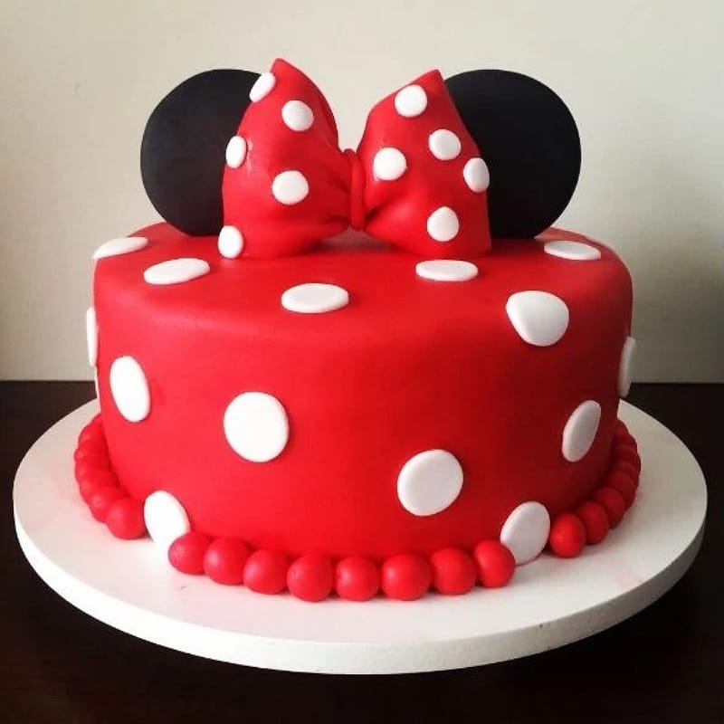 Red Micky Minnie Mouse Cake