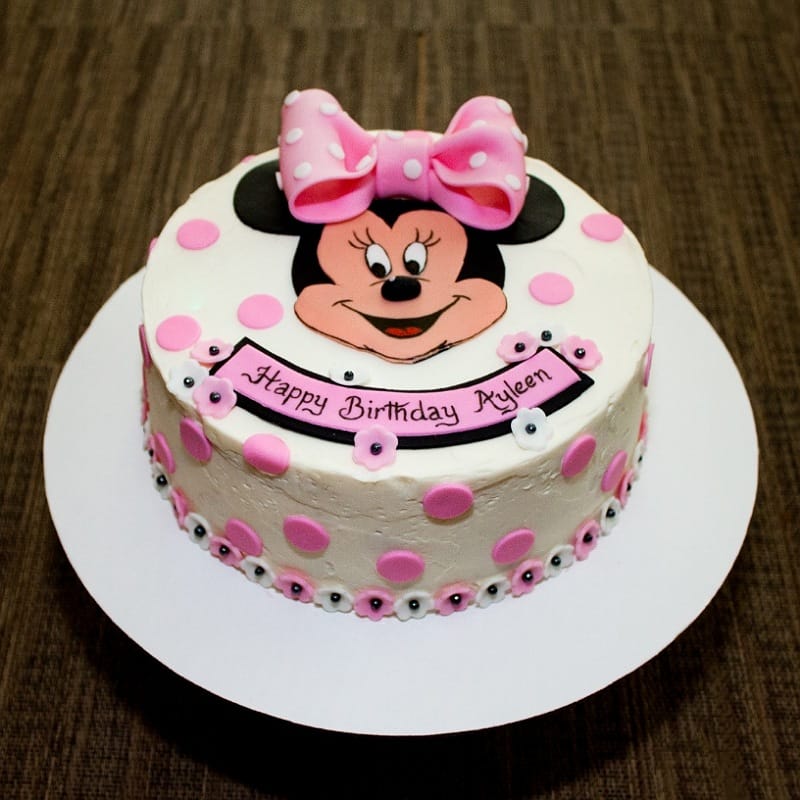 Cutie Minnie Mouse Cake