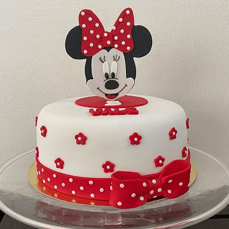Enchanting Minnie Mouse Theme Cake