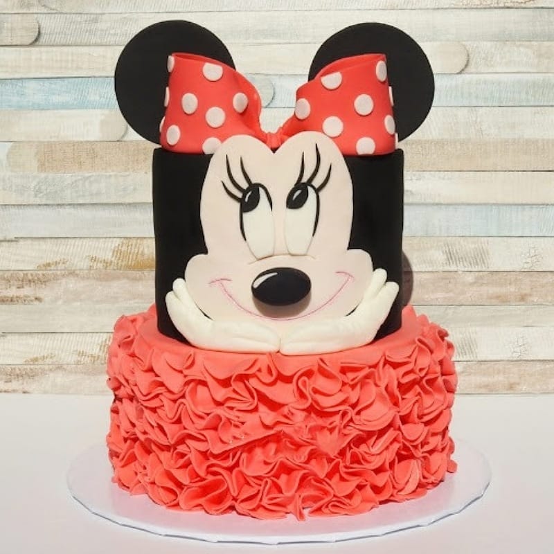 Alluring Minnie Mouse Theme Cake