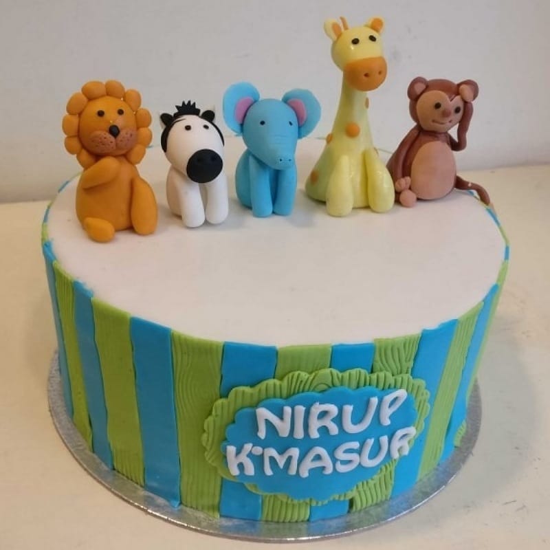 Cute Jungle Theme Cake