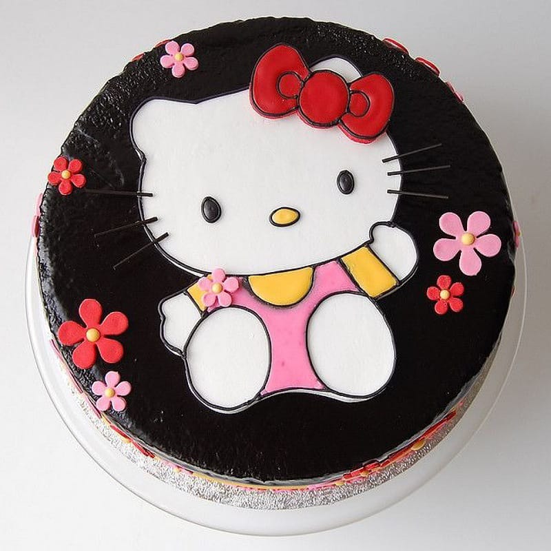 Flavorful Hello Kitty Cake